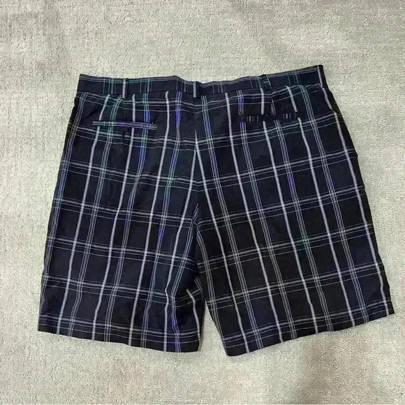 Men’s PGA Tour golf shorts, size 42. - Picture 3 of 3